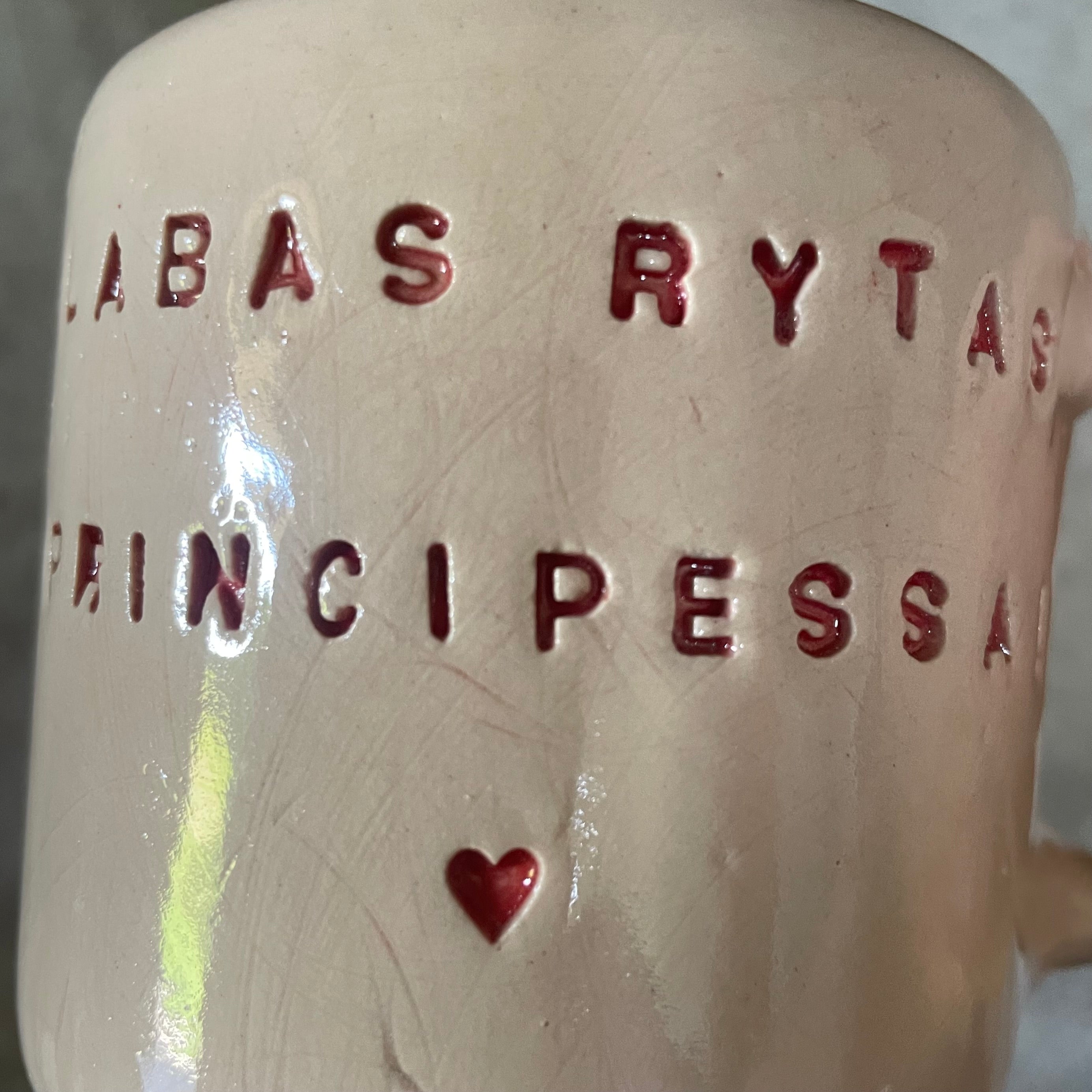 Puodelis princesei