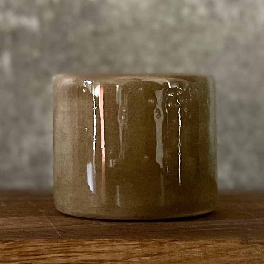 Mažas espresso puodelis be ąselės