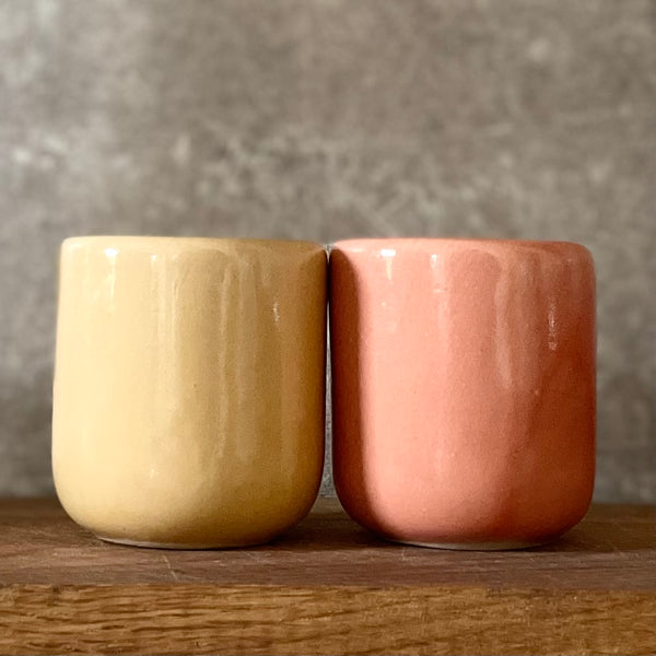 Porelė mažų puodelių KELKIS BUČKIS