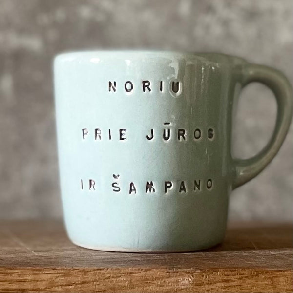 Melsvas mažas puodelis NORIU ŠAMPANO