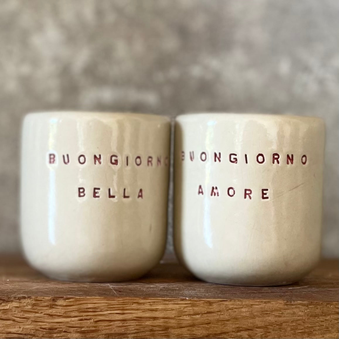 Du maži espresso puodeliai