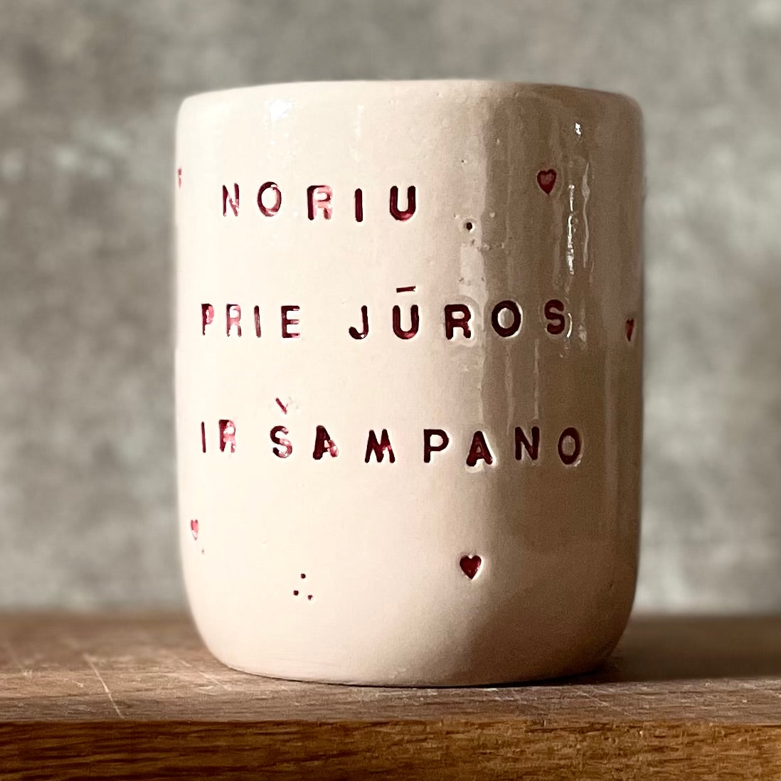 Mug about champagne with hearts