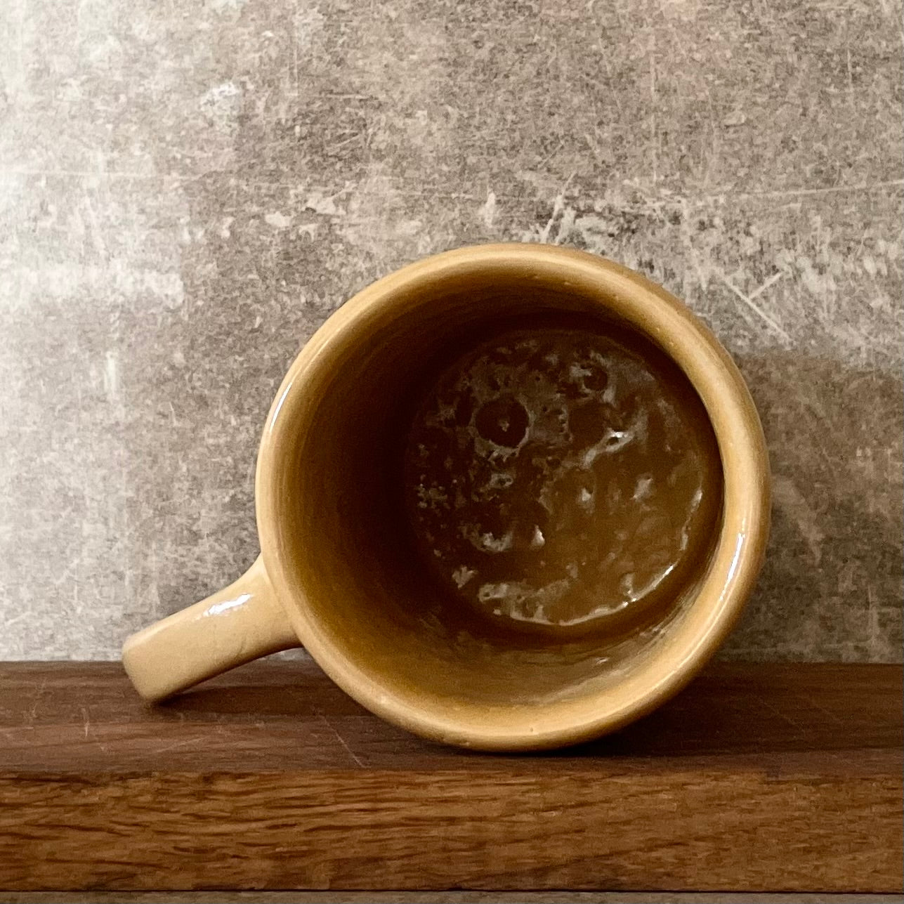 Big yellow mug with good wishes