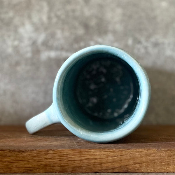 Blue mug for doing