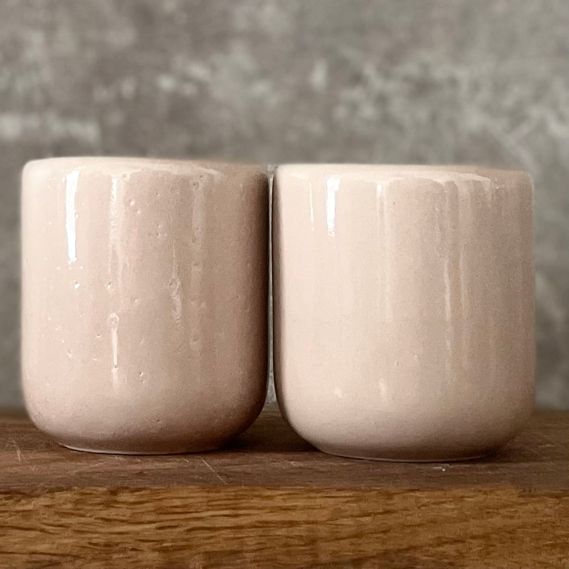 Pink small mugs without handle 
