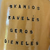 Puodelis su gerais palinkėjimais