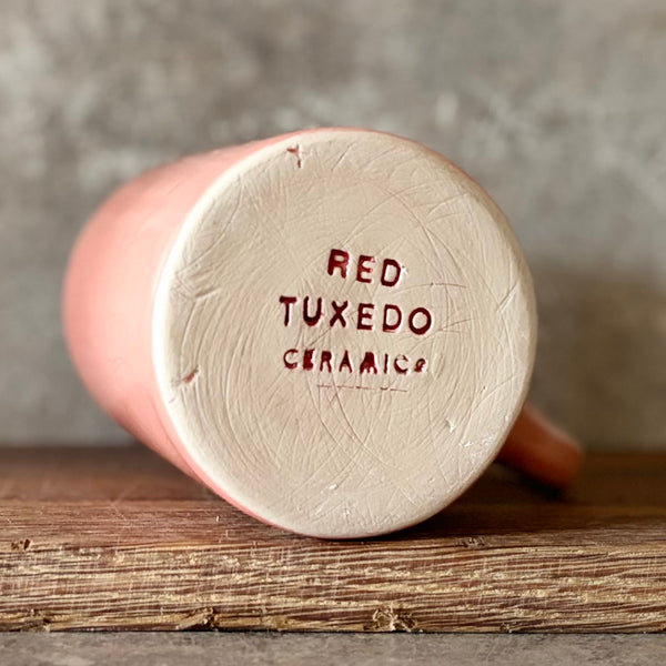 Pink mug with funny phrase in Lithuanian